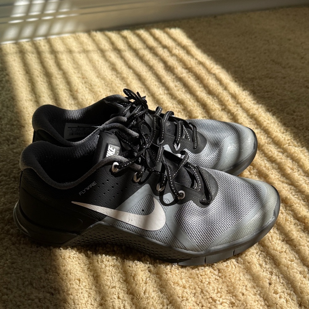 Nike Black and Silver Running Shoes Flywire